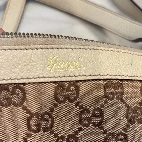 AUTHENTIC Gucci Signature Brown and Cream Tote - Picture 2 of 16